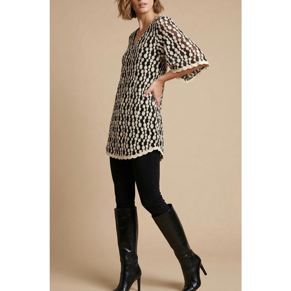 Umgee Tops - Umgee Crochet Tunic Top